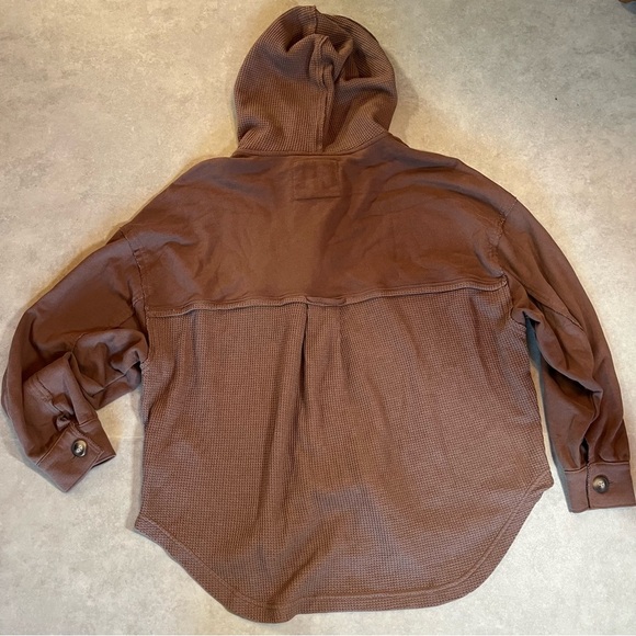 American Eagle Outfitters Brown Hooded Jacket. This feels seriously lived in. XS - Picture 9 of 9